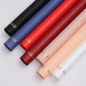 50g Waterproof Flower Wrapping Paper with Crown Pattern Customized Gift