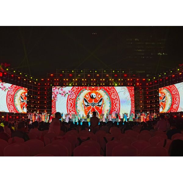 Ultra-Clear Die-Casting Aluminum RGB LED Display 1/4 Scanning Stadium Full Color