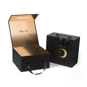 Personalized Magnetic Foldable Gift Box Packaging With Handles