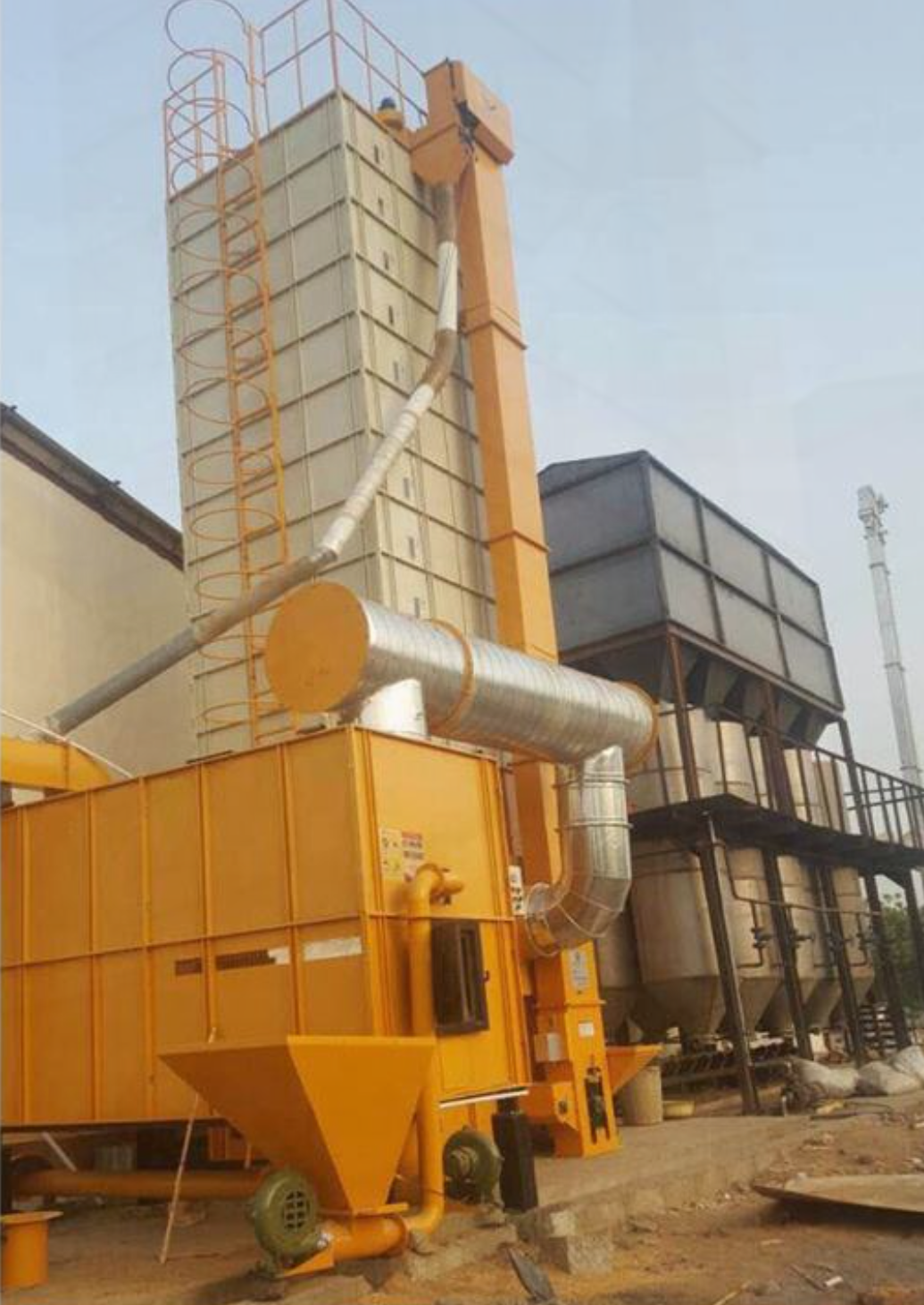 ISO Batch 12t Circulating Tower Grain Dryer Machine