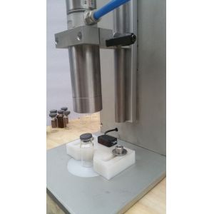 220V Aluminium Semi Auto Capping Machine , Screw Cap Sealing Machine