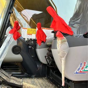 Cheap price Japan used PC240-8 crawler excavator for sale in shanghai