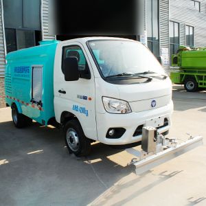 High-speed Driving Multi-functional Sweeper New Energy Sanitation Cleaning