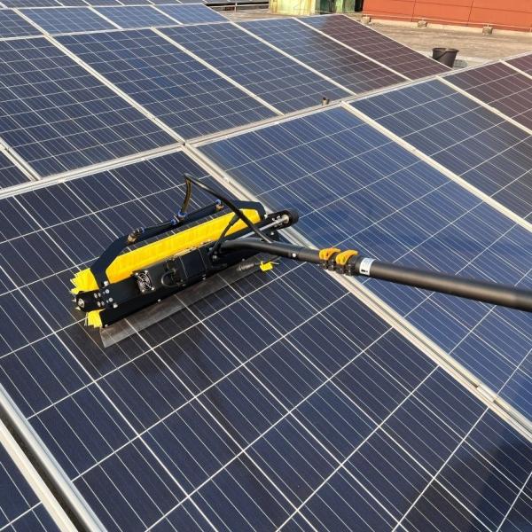 Advanced Water Fed Telescopic Pole and Electric Rolling Brush for Solar Panel