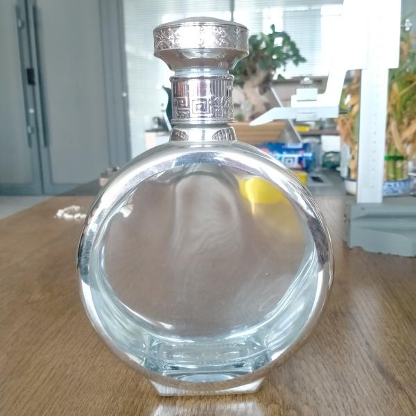 Quality Clear Glass Custom Electroplated Gold Gin Champagne Liquor Vodka Bottle With Cork Cap wholesale