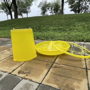 Durable Plastic Poultry Feeding Bucket 1L-6L Fresh Clean Hanging Poultry Feeder