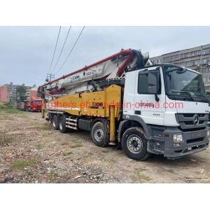 Hb62K 62 Meter Second Hand Concrete Pump Truck with Vibrating Amplitude of 2.6mm
