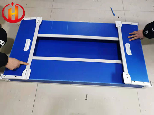 Quality Foldable Smooth Surface Plastic Corrugated Box With Frame wholesale