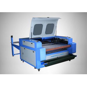 Automatic LCD Touch C02 Laser Cutter For Fabric And Garment Industry With 1 Year
