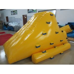 0.9mm PVC Tarpaulin Inflatable Iceberg With 2 Sides Climbing For Pool