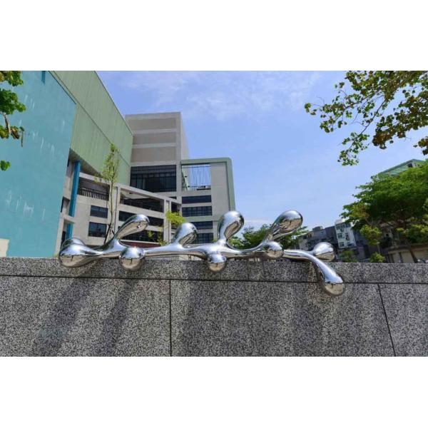 Quality Contemporary Forging Metal Garden Ornaments Statues Abstract Style wholesale