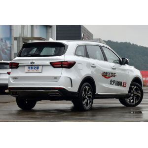 180KM Midsize SUV With Flexible Space 1.5L Gasoline Vehicle