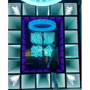 Delicate Dynamic Video Playback Advertising Light Boxes Hologram Fan Abyss
