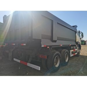 HOWO 6X4 Dump Truck with 371/375HP Engine and Gearbox Front Lifting Style