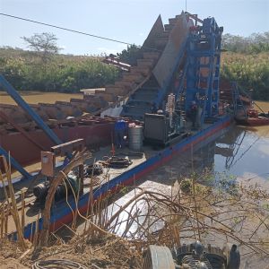 Gold Mining Chain Bucket Dredger Customized With On Site Assembly Structure And