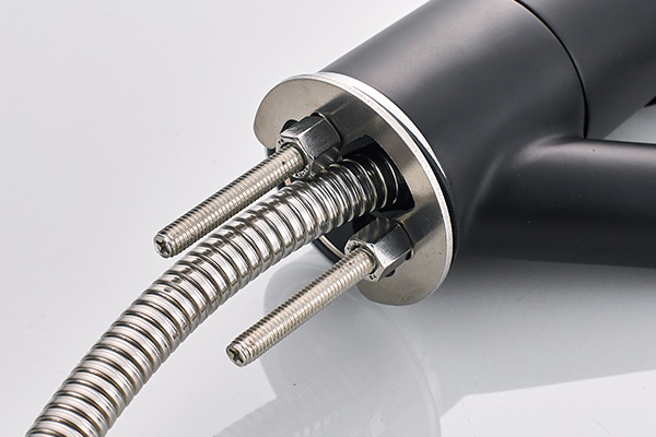 Deck Mounted Pull Out Bathroom Basin Faucets 2 Way Cold And Hot Water ROVATE