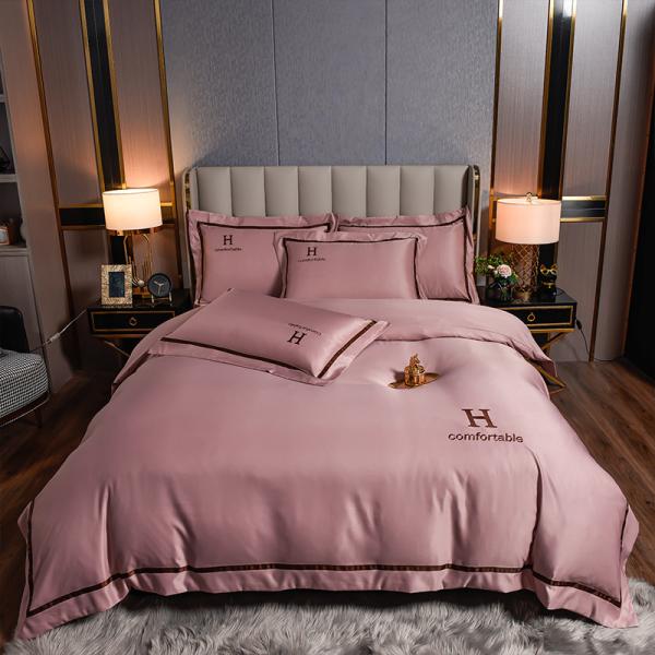 Customized Logo Winter Embroidered Polyester Washed Silky Bedding Set for Solid Color