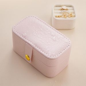 Portable Pearlescent Mauve Pink Jewelry Organizer Box for Travel Convenience in