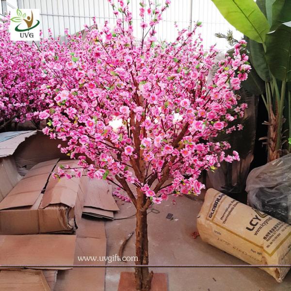 Quality UVG Dongguang manufactory make pink landscape artificial peach blossom trees for emporium decoration CHR152 wholesale