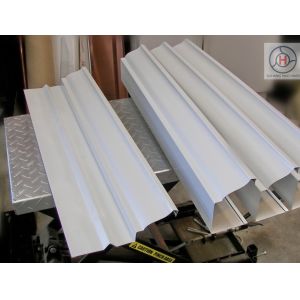 PLC Control Roof Ridge Cap Roll Forming Machine For Galvanized Steel Sheet