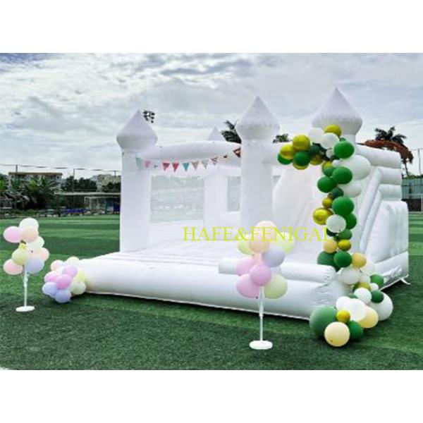 Customized White Inflatable Bouncers Castle Slide Perfect For Wedding And