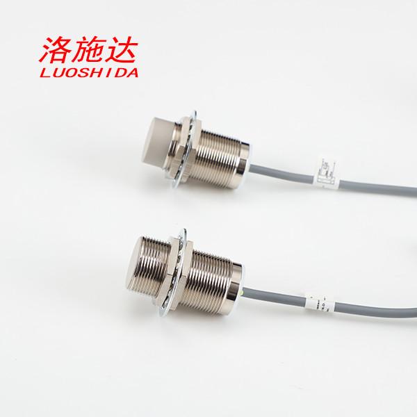 M30 Analog Inductive Proximity Sensor DC 3 Wire With 4-20mA Current Output With