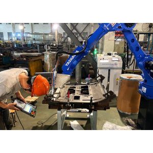 Automatic Fiber Laser Cutting Machine With Yaskawa 6-Axis Manipulator Robot Arm