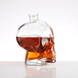 Superior Glass Skull Bottle with Customize Cork Sealing Type and Hot Stamping