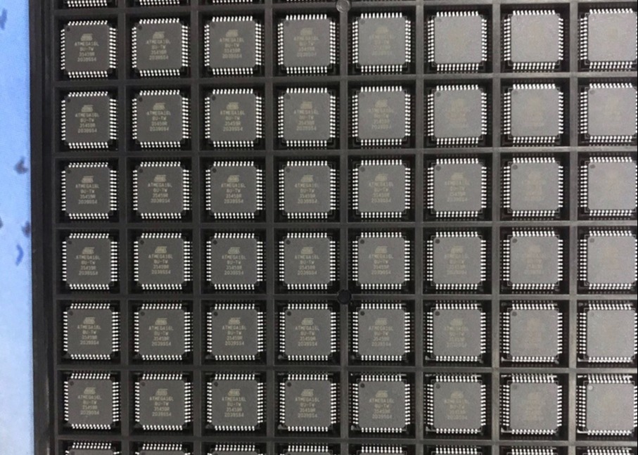 8 Bit 10mm Length 8MHz Microcontrollers MCU JTAG Microchip Atmel ATMEGA16L-8AU