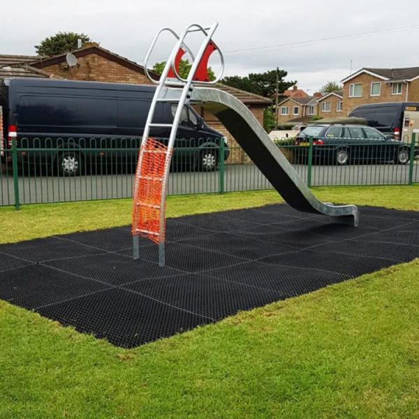 23mm Thickness Anti Slip Rubber Mats Non Slip Rubber Grass Mats For Equestrian