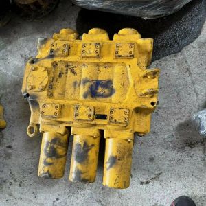 PC3000 655 168 40 65516840 655 167 40 65516740 Control Valve Assembly PC3000-6