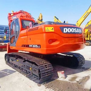 Good Condition Doosan DX225LC Excavator in South Korea Shipping Size 9506x2990x2