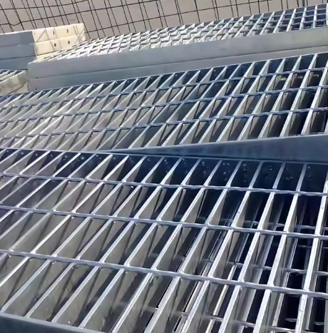 Industrial Steel Utility Grillages Structural Support Drainage Ventilation Edge Protection