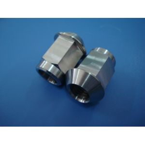titanium lug nut