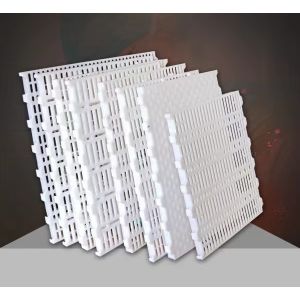 China UV Resistant Plastic Slatted Floor Smooth Surface With Various Options on sale