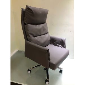 China High density 2.5mm Breathable Swivel Office Chair With Wheels on sale