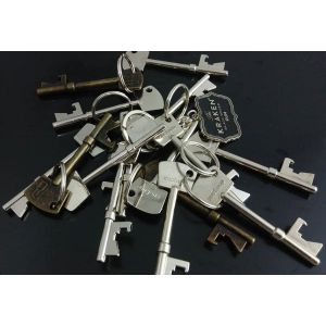 suckuk bottle opener keyring,