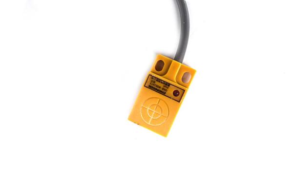 Water Resistant Inductive Proximity Sensor Switch Easy Operation Long Service