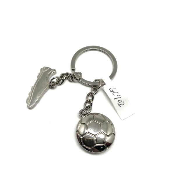 Assorted Trendy Metal Keychain with Durable Oil Filled Logo for Everyday Use