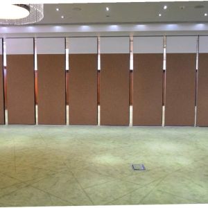 Melamine Finish 100  mm Ultrahigh Movable Soundproof Folding Partitions Walls For TV Station