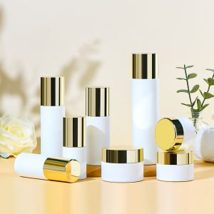 Private Labeling Custom Cosmetic Bottles with Secure Caps and Leak-Proof Design