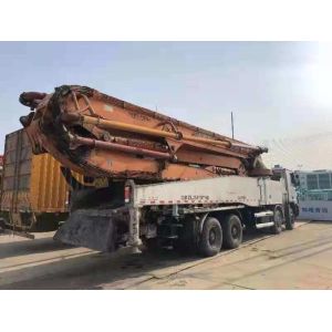 Zoomlion 52m Used Concrete Pump for Structure Cylinder Type Construction