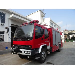 ISUZU 240HP Light Rescue Fire Truck 6 Wheeled With 5 Ton Crane