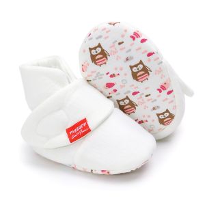 China New style winter Cotton fabric soft sole breathable hook loop boots baby booties on sale