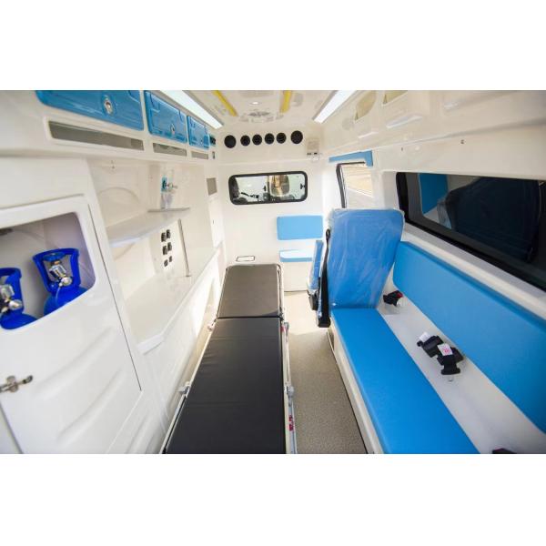 Customized New Ambulance Euro 5 Hospital Disability Transfer Vehicle 4x2 Mobile Clinic Vehicle