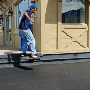 10.5Ah 700W One Wheel Manual Skateboard With Guard Rail