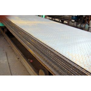 Cheap SS400, Q235B, S235JR Hot Rolled Steel Coils / Checkered Steel Plate, 2000mm -12000mm Long for sale