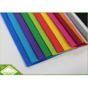 Colored PP Spunbond Nonwoven Fabric , 100% Polypropylene Non Woven Cloth