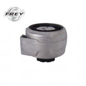 A180 B200 Right Rear Engine Mount , 1692400618 Rubber Mounting Support