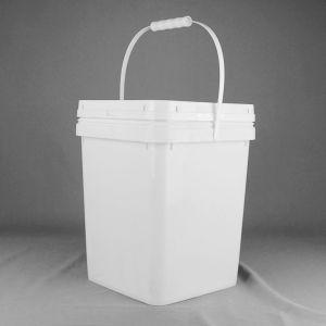 Chemical Resistant White Square Plastic Bucket with Handle and Lid
